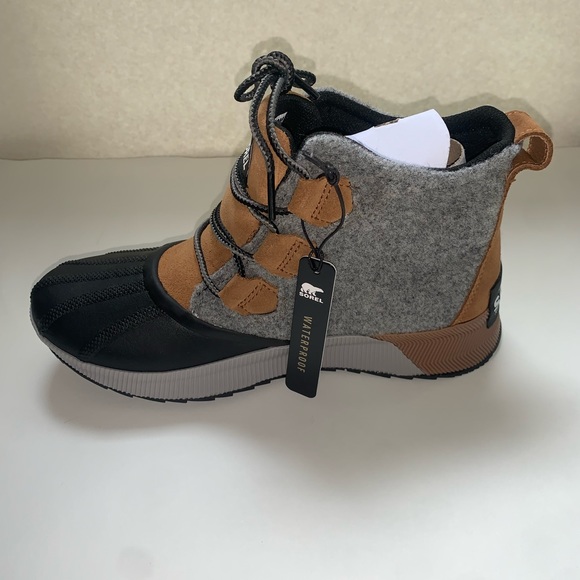 Sorel Out and About III - Picture 2 of 7